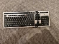 Logitech Tastatur mit Kabel Nordrhein-Westfalen - Neuss Vorschau