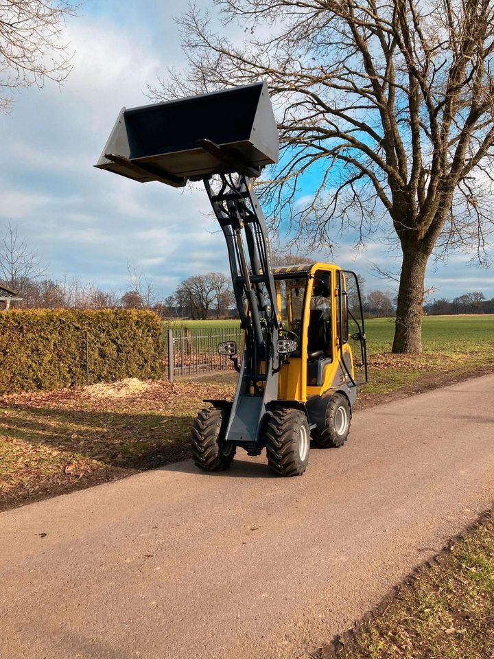 Hoflader Eurotrac W11 mit Fahrerkabine - Beheizbare Vollkabine - Hydraulische Schnellwechsler - Arbeitsscheinwerfer Front & Heck - Joystick mit Fahrtrichtungsschalter -  Schwimmstellung - Garantie in Heemsen