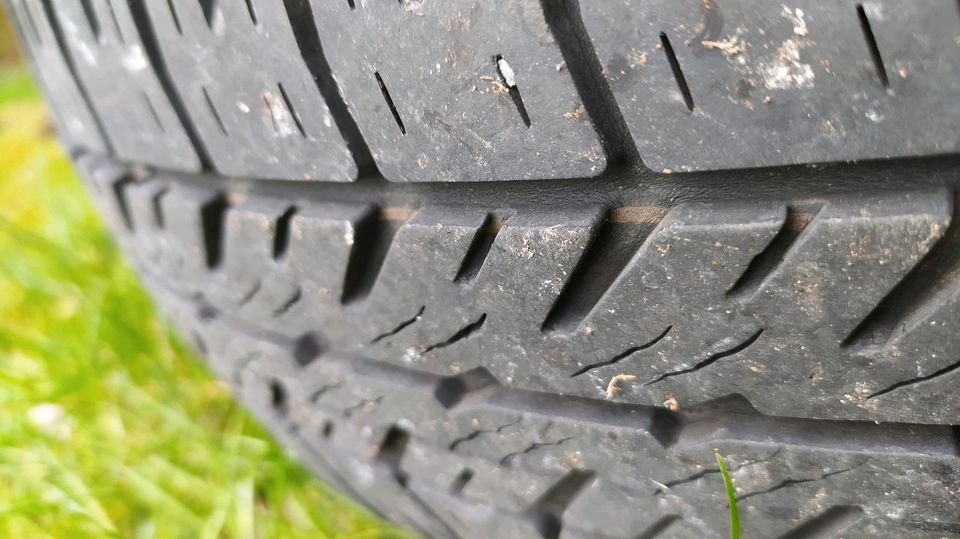 2 Stck. Sommer Reifen 175/70 R14 von Good Year auf Felge in Detmold