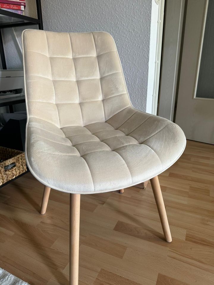 2 stück Stühle in Oldenburg