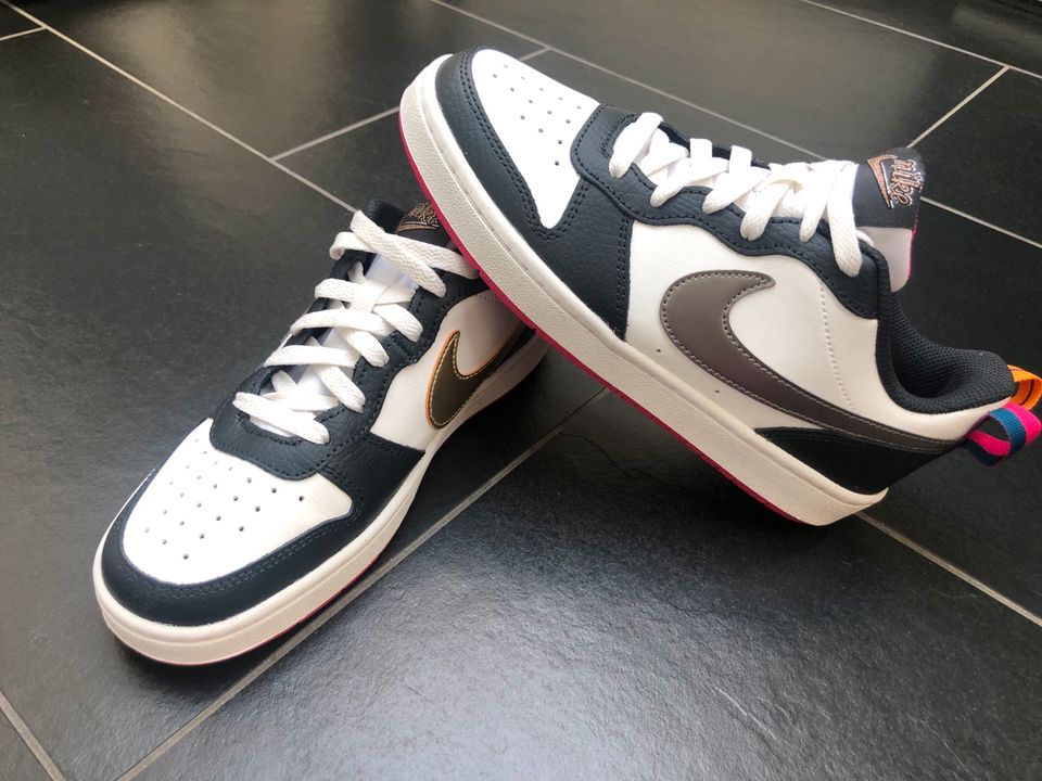 ➕NEU➕ Nike Sneaker Turnschuhe schwarz weiß pink Panda 38,5 38 in Metzingen