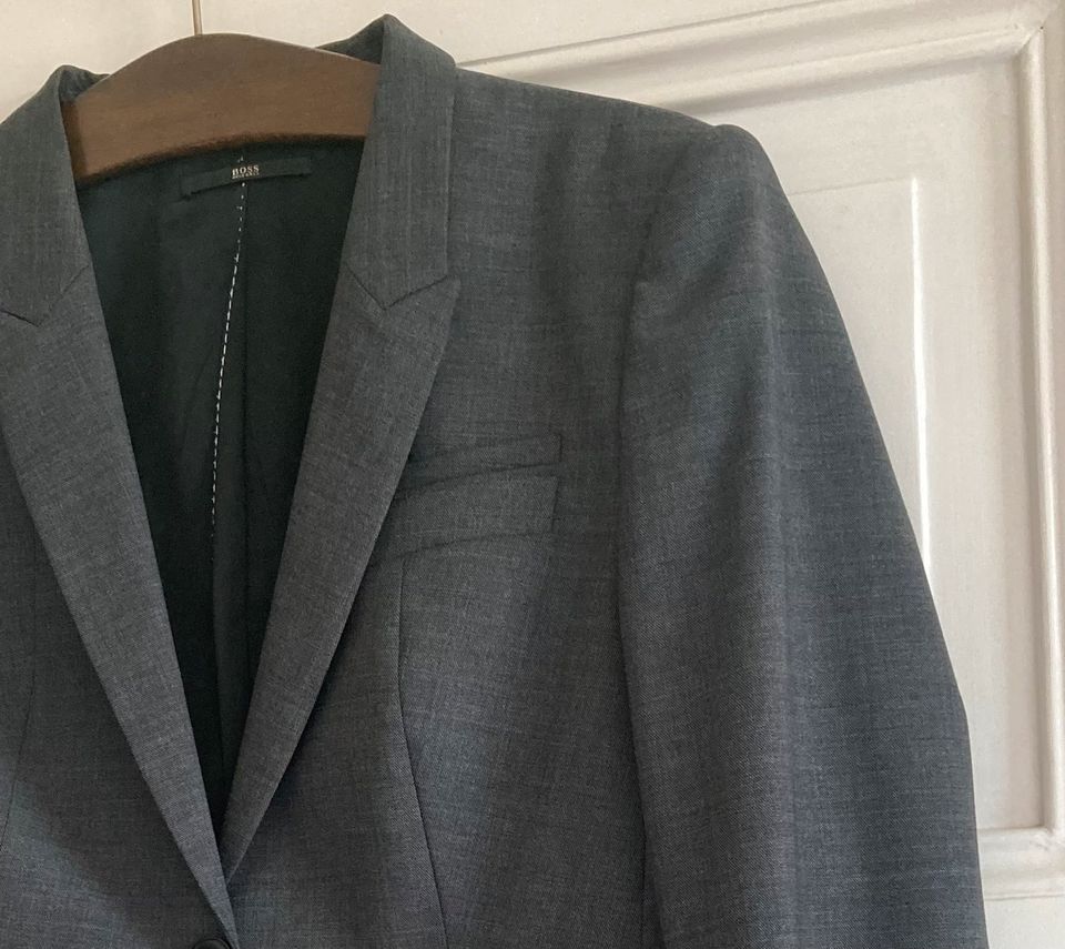 Hugo Boss Blazer anthrazit Schurwolle 40 L in Hannover