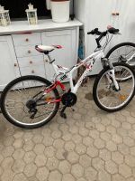 Mountainbike/ Fahrrad weiß -rot 26 Zoll Sachsen - Oelsnitz / Vogtland Vorschau