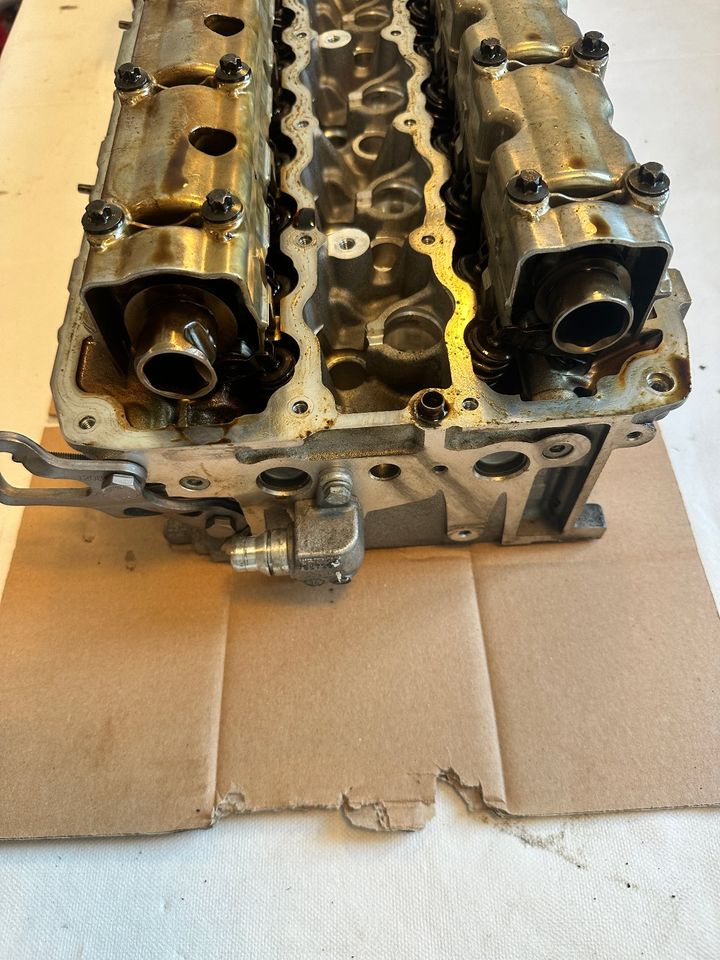 BMW E90 E91 E92 E93 N53 3.0 Motor Benzin Zylinderkopf - 330i 325i in Hohenbrunn