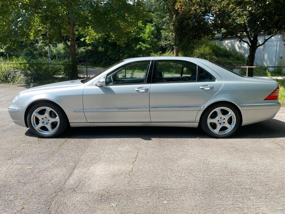 Mercedes-Benz S-Klasse S350 W220 Langversion, wenig Kilometer in Saarbrücken