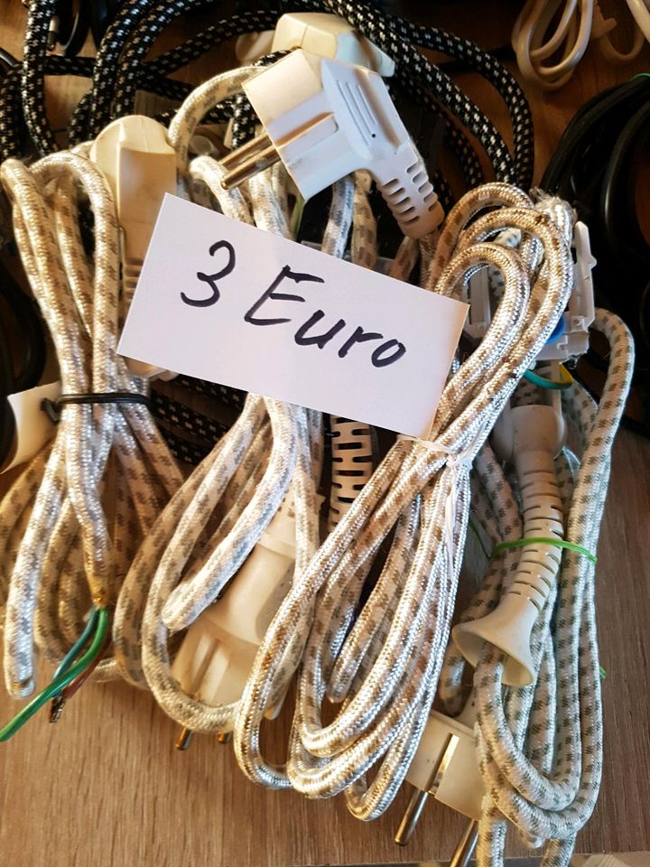 Kabel mit Eurostecker,Schalter und Fassung E14,E27 in Niedersachsen -  Georgsmarienhütte | eBay Kleinanzeigen ist jetzt Kleinanzeigen