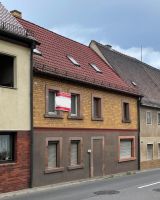 Nur zur Vermietung! Sanierungsbedürftiges Reihenhaus mit Garage in Waldenburg Sachsen - Waldenburg Vorschau