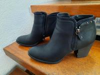 Halbhohe Stiefel schwarz , Graceland, Gr. 41, einmal getragen Hessen - Bensheim Vorschau