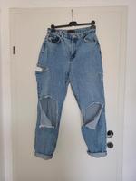Jeans mit Löchern von  Asos in 32/32 Baden-Württemberg - Lenzkirch Vorschau