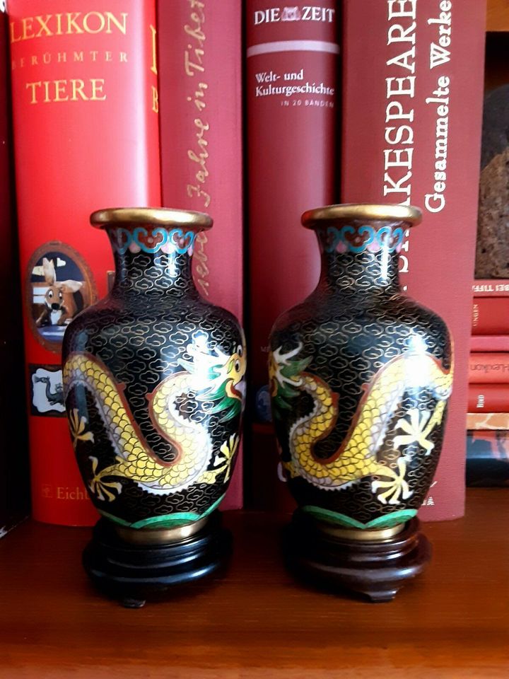 Vintage Cloisonné Zwillings Vasen Drachen Asiatika China Rar in Frankfurt am Main