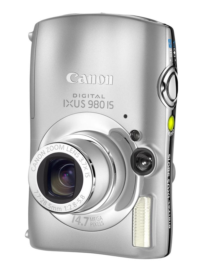 canon ixus980 IS, wenig gebraucht, makelloser Zustand in Niefern-Öschelbronn