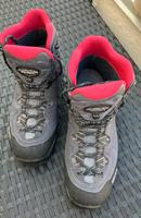 Schnäppchen-neuwertige Meindl Wanderschuhe Berlin - Friedenau Vorschau
