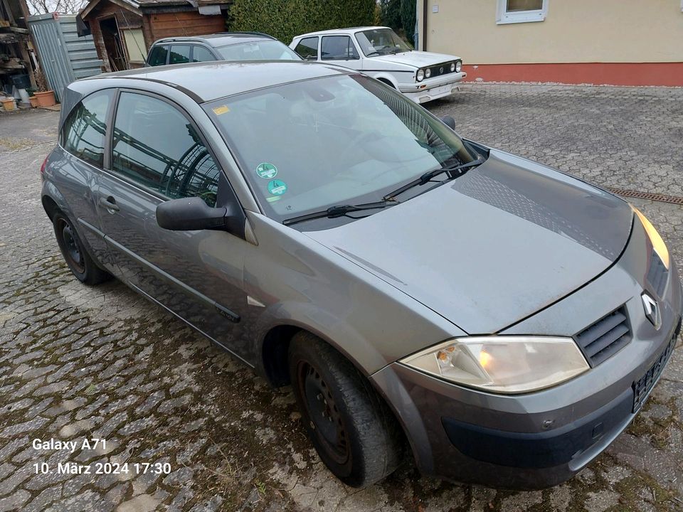 RENAULT MEGANE  - FÜR ERSATZTEILE in Elz