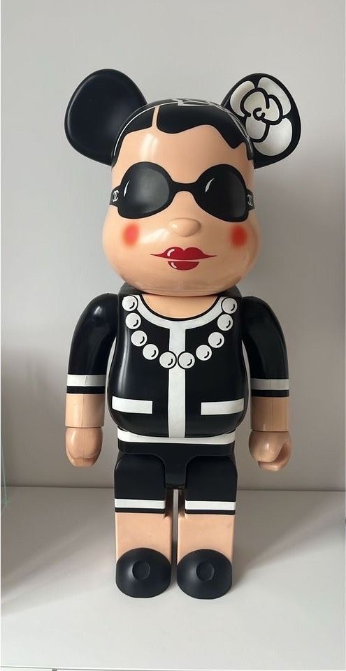 Coco Chanel Bearbrick 1000% Multi 2007 Karl Lagerfeld in Frankfurt am Main