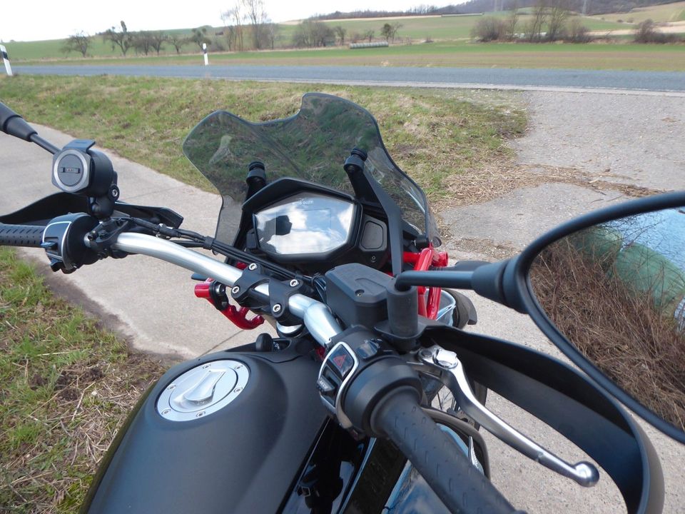 Moto Guzzi V85 TT schwarze Sonderlackierung - neuer Preis! in Alfeld (Leine)