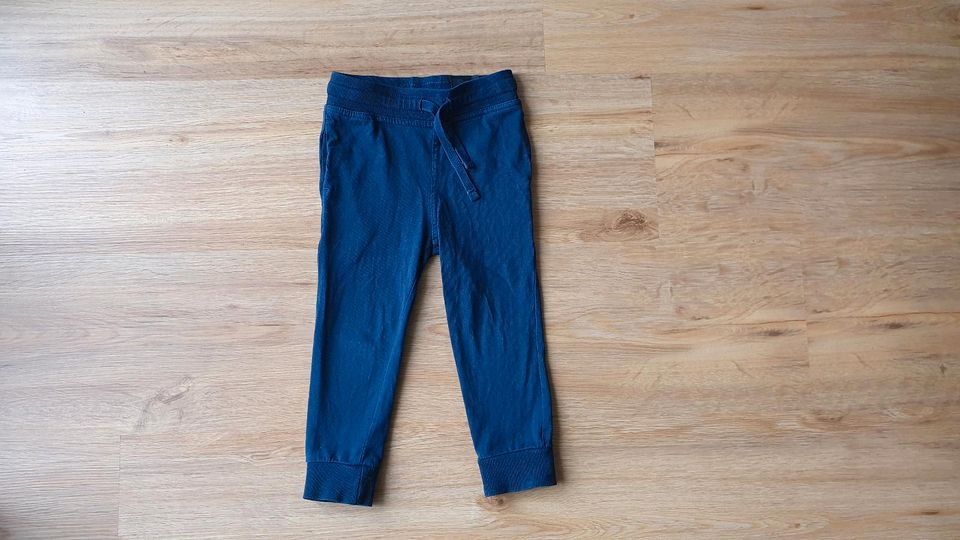 Jogginghose, H&M, Gr. 92, 1,50 € in Waldbrunn