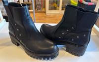 Rieker Boots Plateau Sohle Gr. 39 wie neu Saarland - Mettlach Vorschau