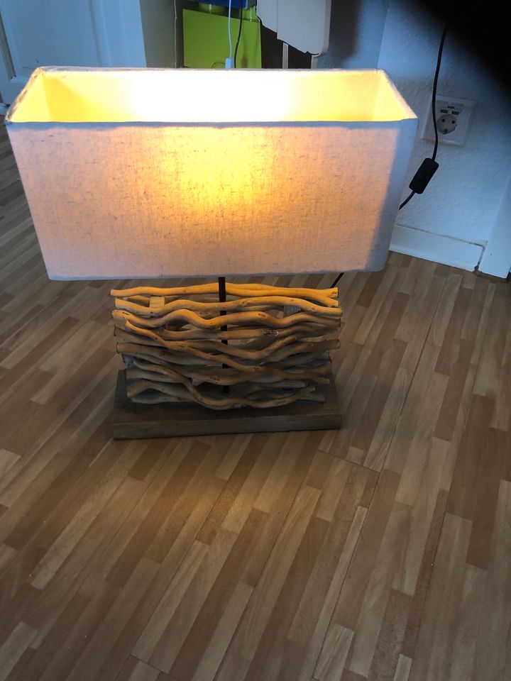 Lampe Lampenfuß Holz in Düsseldorf