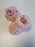 Newborn Socken / Schuhe gefüttert Niedersachsen - Wahrenholz Vorschau