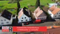 Freistehendes Einfamilienhaus mit langer Garage, Keller und Garten in Wellesweiler Saarland - Neunkirchen Vorschau