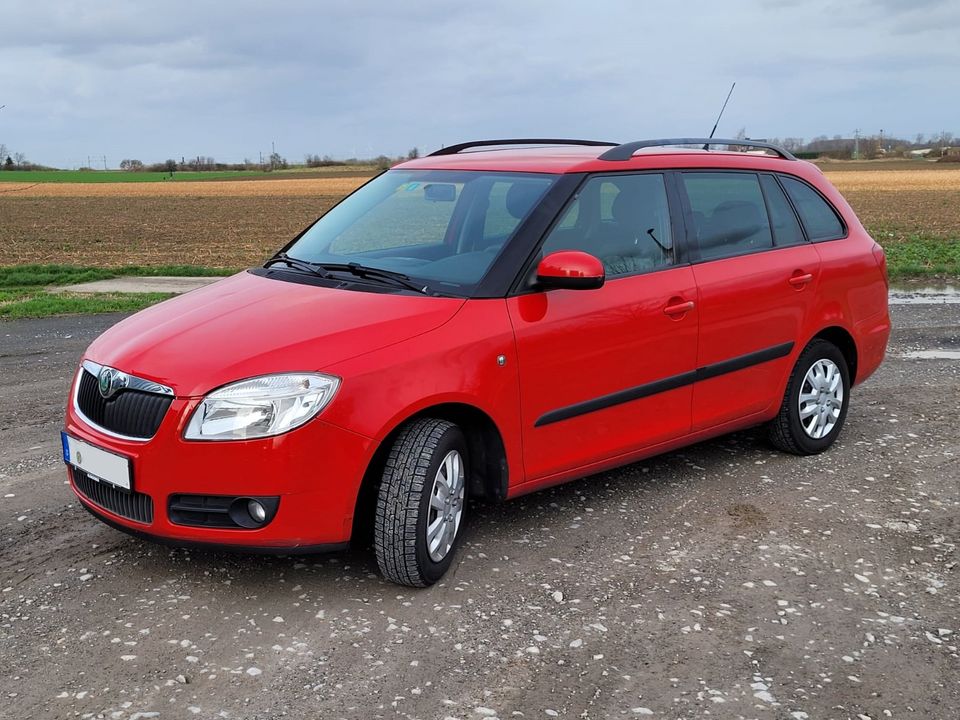 Skoda Fabia 1,4 Ambiente Kombi / 2.Hand / wenig km in Rommerskirchen