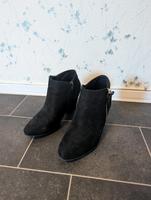 Absatzschuhe schwarz Größe 41 Hessen - Felsberg Vorschau