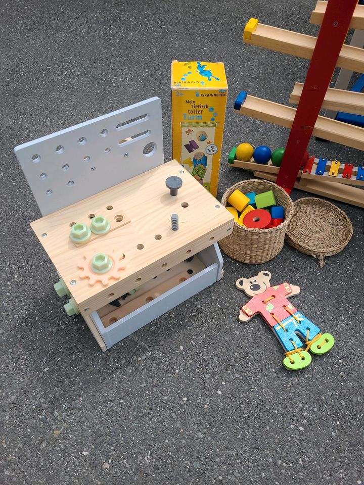 Spielzeug ab 1 Jahr Holz Spielzeug Kleinkind Kugelbahn in Feucht