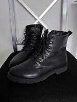 Damen Schuhe Boots Stiefel mit Reißverschluss schwarz Gr. 38 Bayern - Bayreuth Vorschau