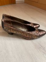 Vintage Schuhe slim absatz Pumps echtleder bronze Nordrhein-Westfalen - Salzkotten Vorschau