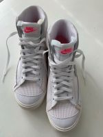 Nike Blazer 40,5 weiß mid einmal getragen Nordrhein-Westfalen - Schwerte Vorschau