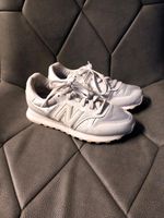 New Balance Sneaker 500 Turnschuh silbergrau Gr. 36 Niedersachsen - Wagenfeld Vorschau