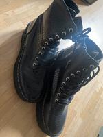 Boots in Schlangenleder-Optik von H&M Eimsbüttel - Hamburg Lokstedt Vorschau