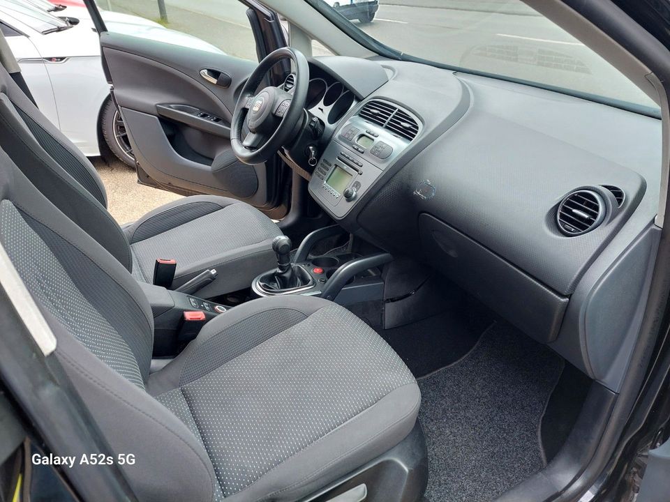 Seat Altea XL Stylance / 2,0 TDI  Auto läuft unruhig in Trier