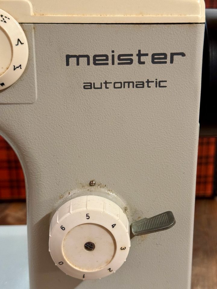 Meister Nähmaschine automatic 70er Jahre Retro Sammeln Rarität in Einhausen