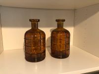 Westwing 2x Vasen Vase Deko Glas Flasche braun NEU hm depot Nordrhein-Westfalen - Iserlohn Vorschau