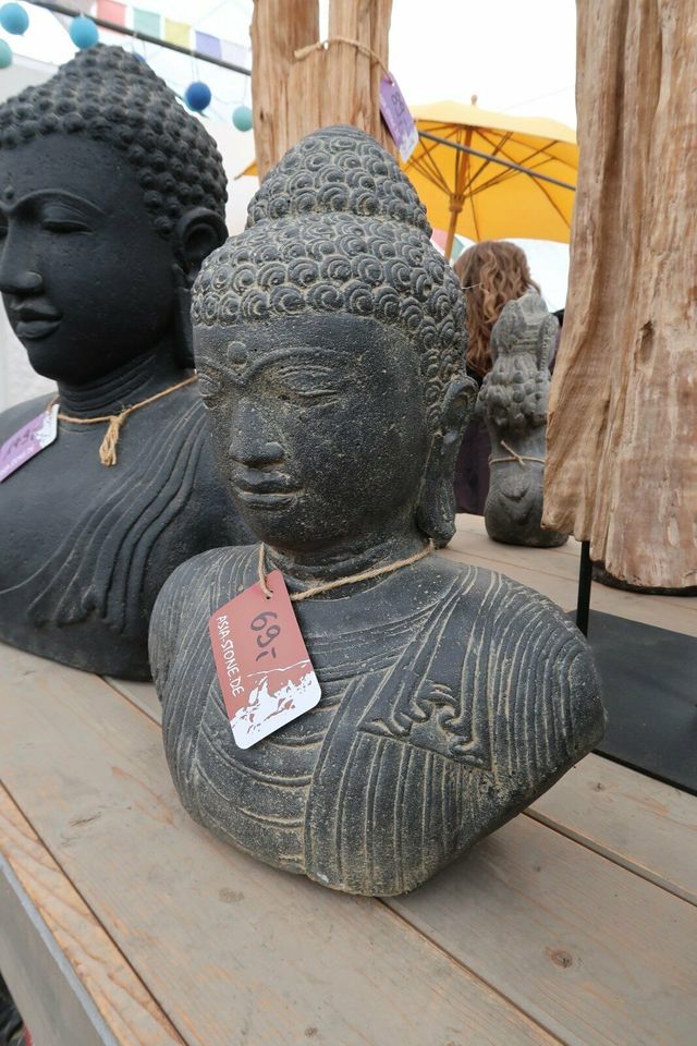 BUDDHA BÜSTE 40CM STEINGUSS LOFT SKULPTUR GARTEN ASIA-STONE-KÖLN in Köln