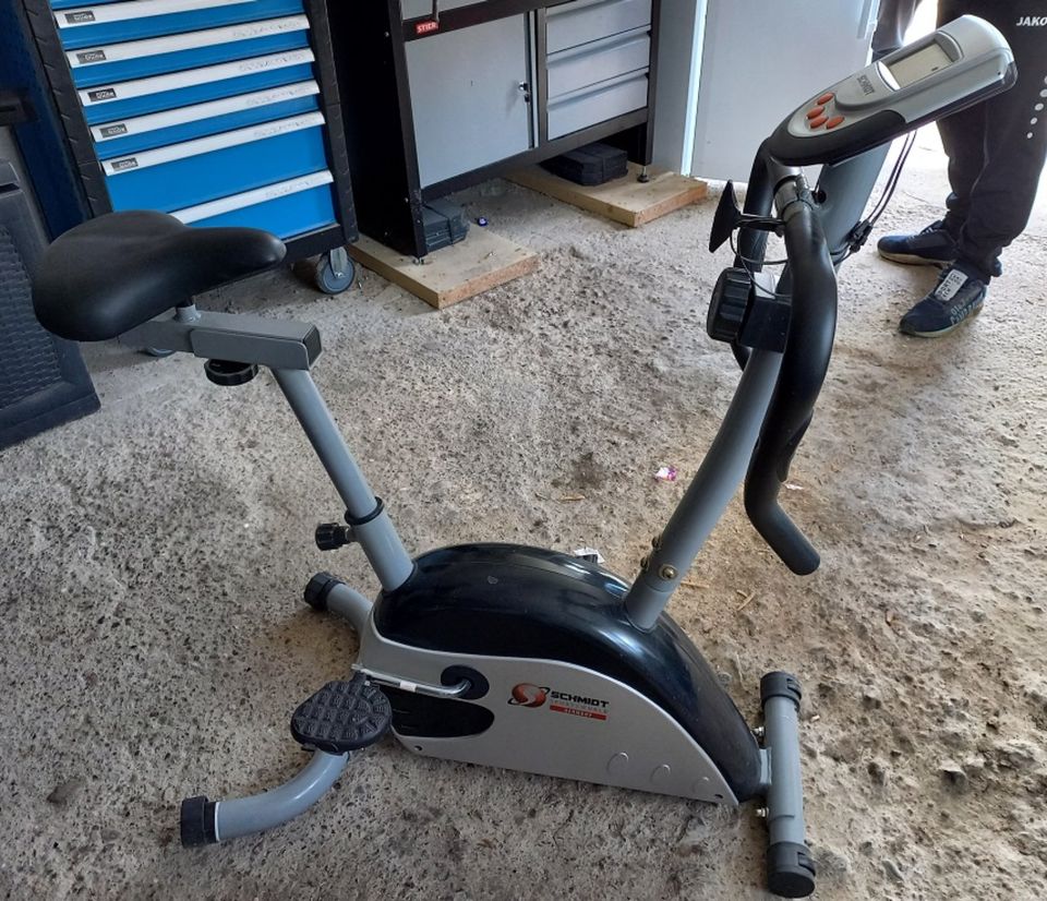 schneider sportsworld heimtrainer in Satow