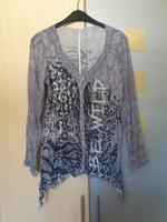 Tredy Zipfel Bluse Langarm grau Leodruck Krinkel Gr. 38/40 Rheinland-Pfalz - Raubach (Westerw.) Vorschau