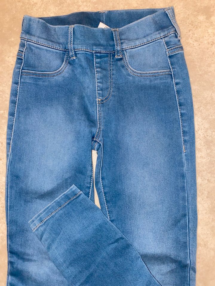 Mädchen Jeggins ~ Größe 140 ~ jeans blau ~ neuwertig in Triftern