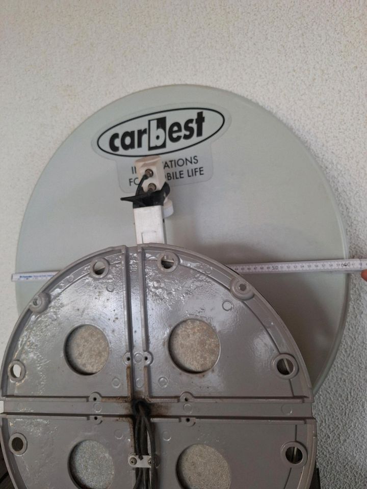 Carbest automatische Sat-Anlage, Antenne in Pilsting