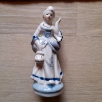 Porzellan Figur, Dame weiß und blau Düsseldorf - Eller Vorschau