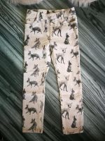 Cordhose H&M Gr.116 rose mit Hase, Rehe, Füchse Nordrhein-Westfalen - Erwitte Vorschau