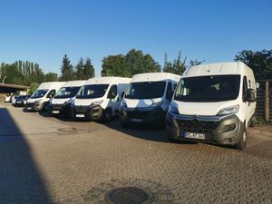 Windschutzscheibe mit Sensor inkl. Einbau VW T5 Transporter in  Nordrhein-Westfalen - Mülheim (Ruhr), Auto-Reparaturen und  Dienstleistungen