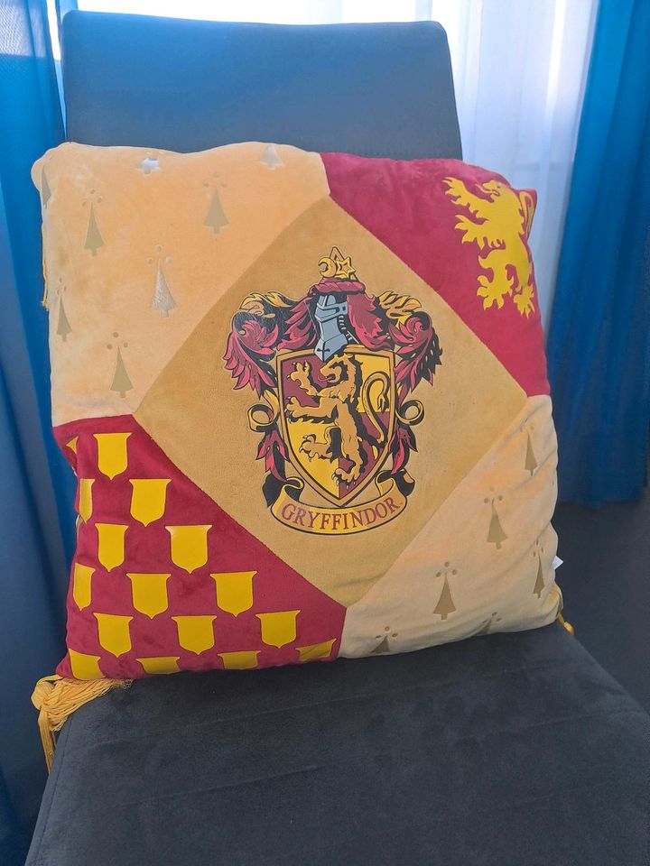 Harry Potter Gryffindor Kissen Original aus WB Studios in London in Hilpoltstein
