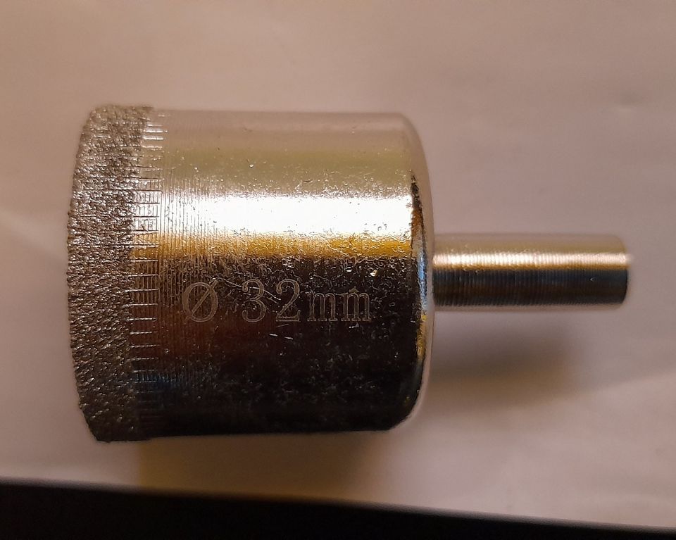Einzelne Bohrkronen, Diamantbeschichtet, 10-45mm, unbenutzt in Amberg