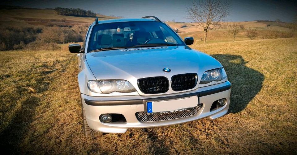 BMW 330i xi E46 Touring Kombi M-Paket Allrad 4x4 kein X-Drive in Contwig