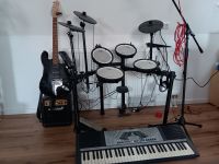 Set: E-Schlagzeug, E-Gitarre mit Verstärker + Keyboard + Mikrofon Rheinland-Pfalz - Kandel Vorschau