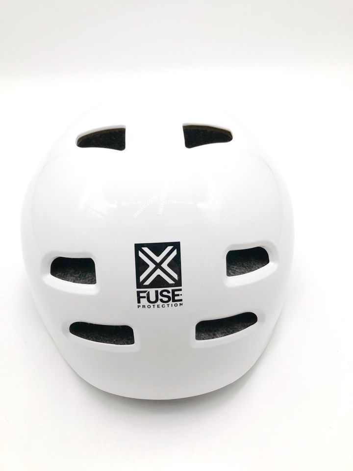 Fuse Alpha Helm Glossy White Fahrradhelm Skaterhelm BMX 56-58cm in Köln