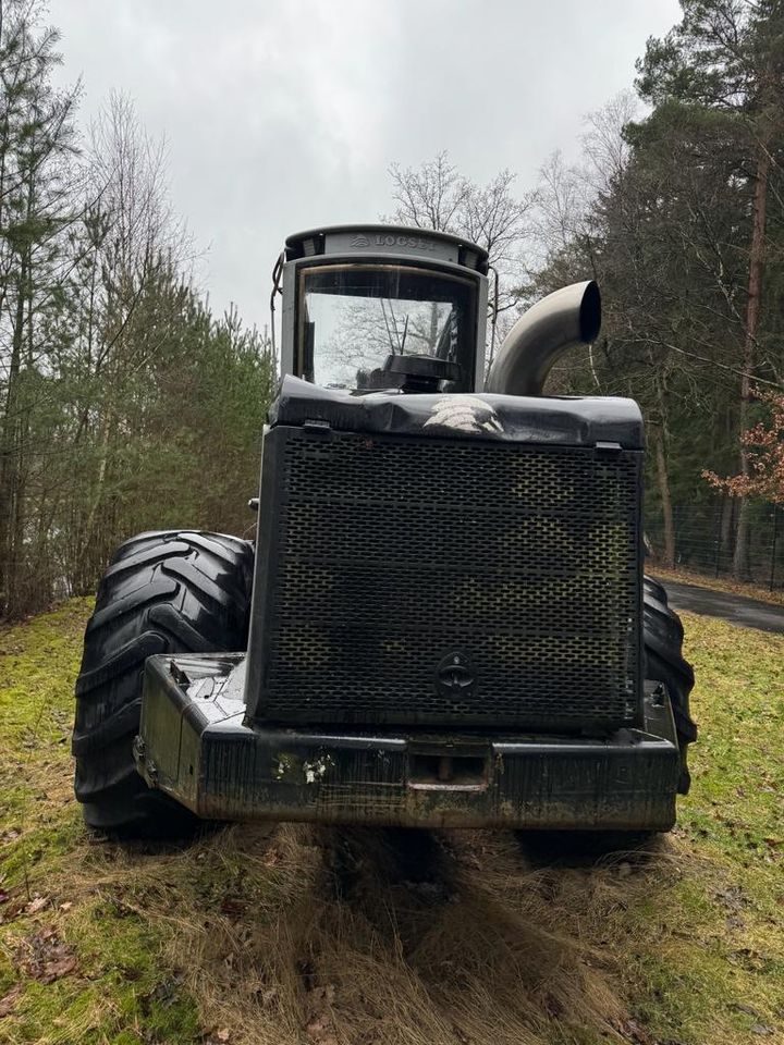 Logset 8H Titan Harvester Forstmaschine 6 Rad Forsttechnik in Winsen (Luhe)