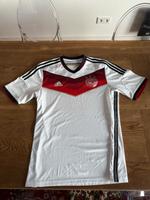 adidas Deutschlandtrikot WM 2014 | Größe M | mit Gebrauchsspuren Berlin - Niederschönhausen Vorschau
